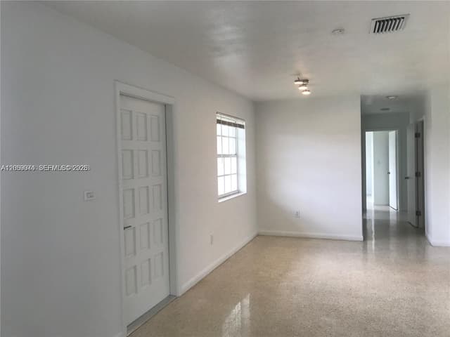 17940 NW 85th Ave, Hialeah FL 33015 - Hialeah, FL - Photo 6