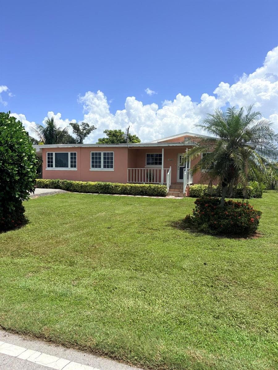 1117 NE 23RD Street, Belle Glade FL 33430 - Belle Glade, FL - Photo 1