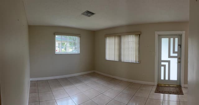 1117 NE 23RD Street, Belle Glade FL 33430 - Belle Glade, FL - Photo 4