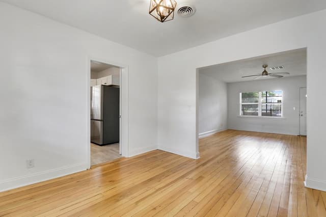 917 N OCEAN BREEZE, FL 33460 - Photo 4