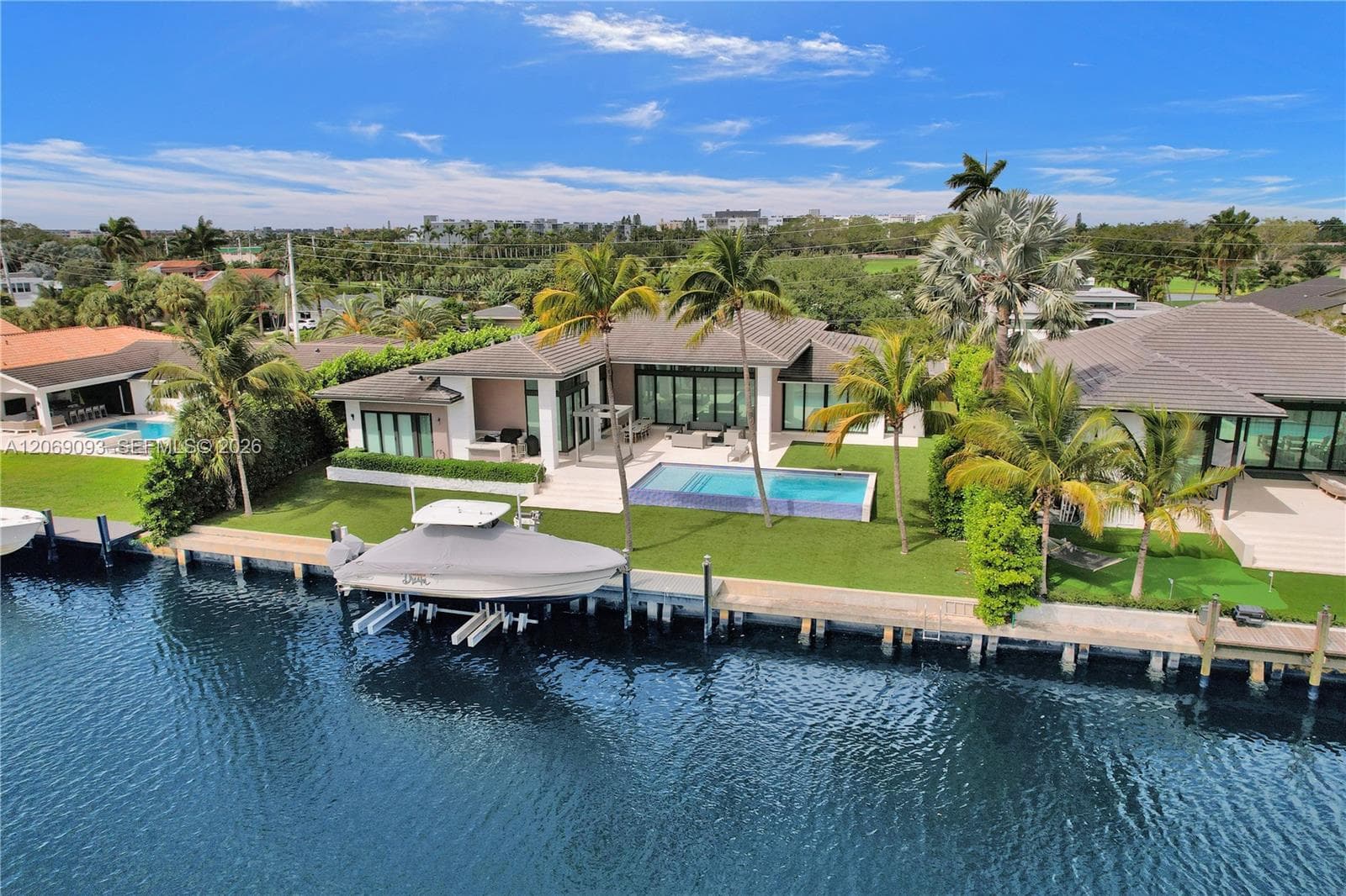 1651 Diplomat Pkwy, Hallandale Beach FL 33009 - Hallandale Beach, FL - Photo 1