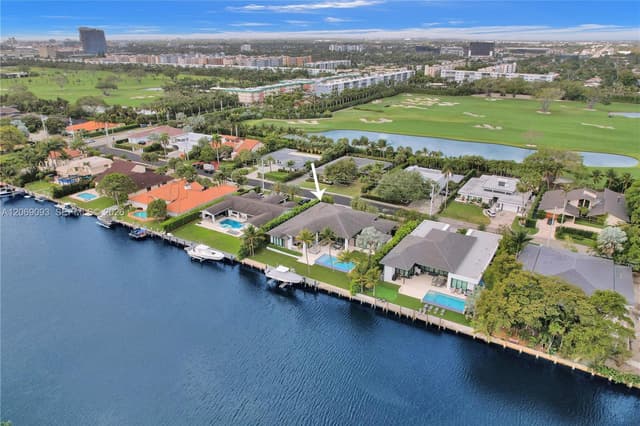1651 Diplomat Pkwy, Hallandale Beach FL 33009 - Hallandale Beach, FL - Photo 5