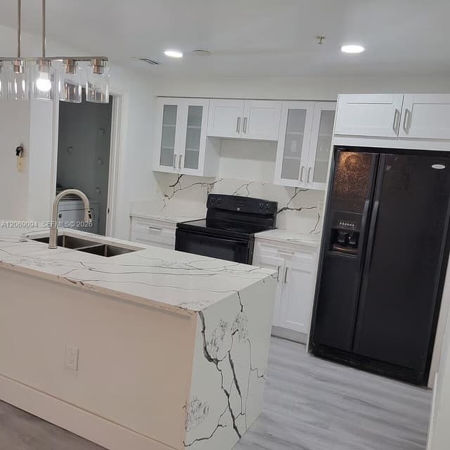5840 W Sample Rd # 302, Coral Springs FL 33067 - Coral Springs, FL - Photo 2