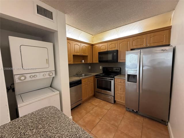 11120 Royal Palm Blvd # 10, Coral Springs FL 33065 - Coral Springs, FL - Photo 4