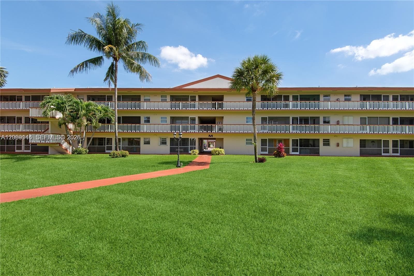 5300 Washington St # C220, Hollywood FL 33021 - Hollywood, FL - Photo 1