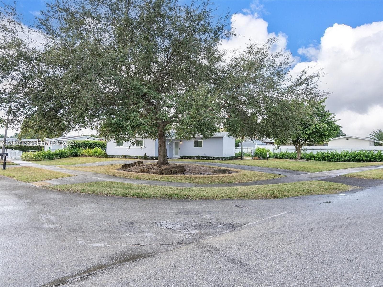 17320 NW 80th Ave, Hialeah FL 33015 - Hialeah, FL - Photo 1