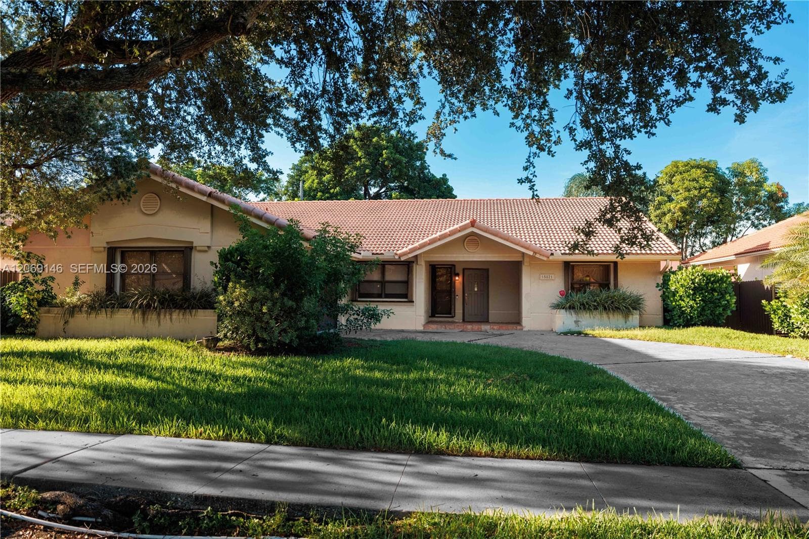 15821 Huntridge Rd, Davie FL 33331 - Davie, FL - Photo 1