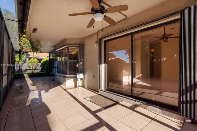 15821 Huntridge Rd, Davie FL 33331 - Davie, FL - Photo 4