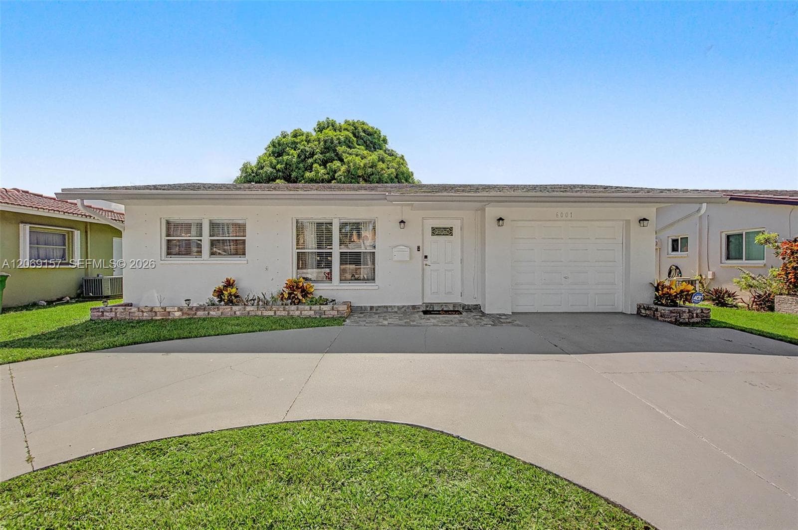 6001 NW 66th Ter, Tamarac FL 33321 - Tamarac, FL - Photo 1