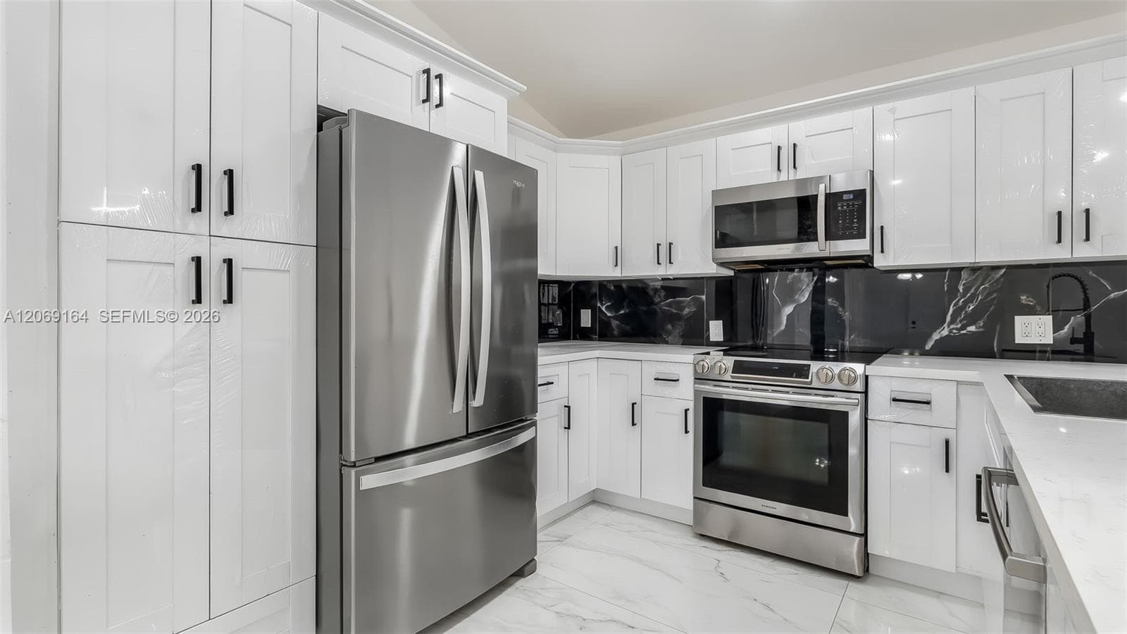 2421 SW 84th Ter, Miramar FL 33025 - Miramar, FL - Photo 1