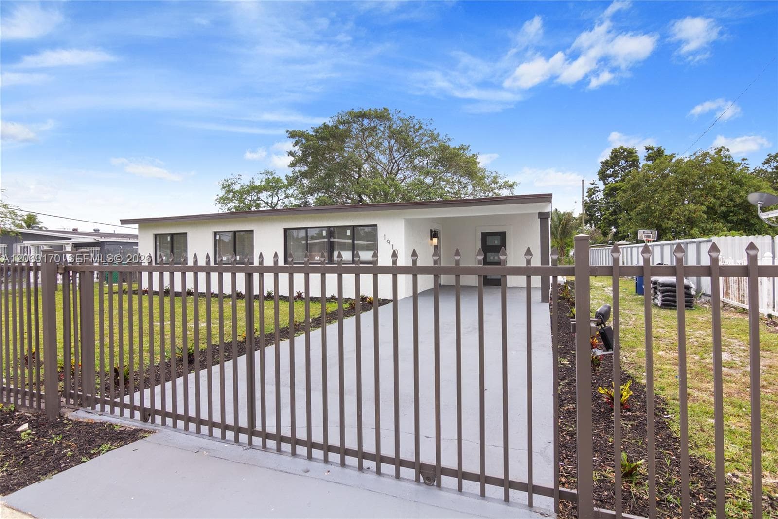 1910 NW 134th St, Miami FL 33167 - Miami, FL - Photo 1