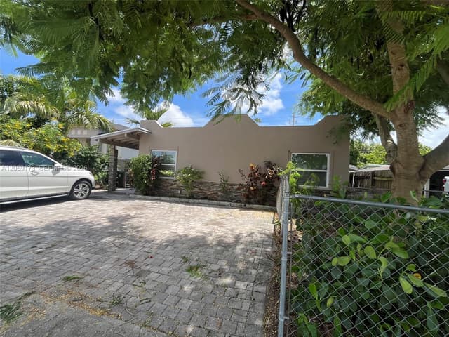 322 Jackson Ave, Green Acres FL 33463 - Green Acres, FL - Photo 5