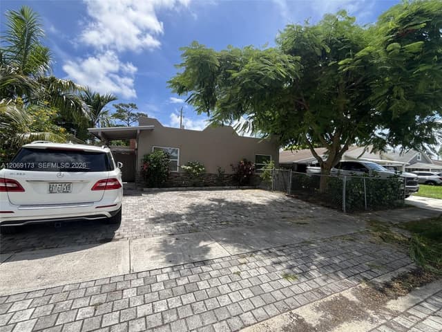 322 Jackson Ave, Green Acres FL 33463 - Green Acres, FL - Photo 4