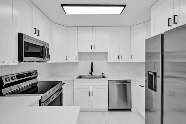 1220 NE 8th St, Pompano Beach FL 33060 - Pompano Beach, FL - Photo 2