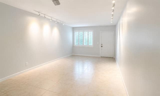 1900 NE 8th Court # 204, Fort Lauderdale FL 33304 - Fort Lauderdale, FL - Photo 7