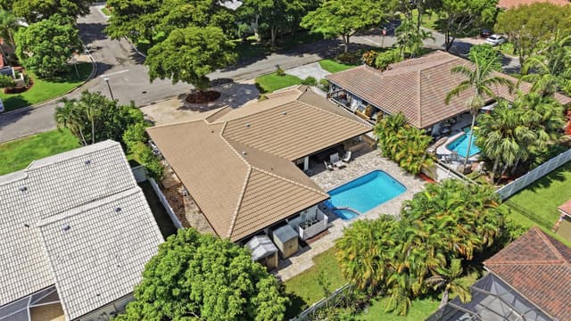 6013 NW 47th Place, Coral Springs FL 33067 - Coral Springs, FL - Photo 5