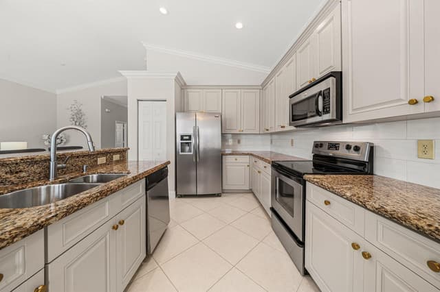 3526 Old Lighthouse Circle, Wellington FL 33414 - Wellington, FL - Photo 6