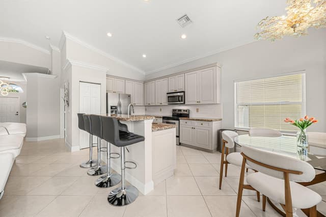 3526 Old Lighthouse Circle, Wellington FL 33414 - Wellington, FL - Photo 4