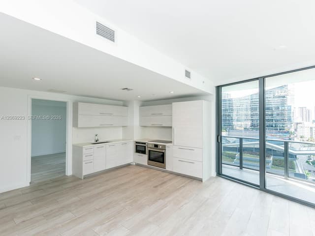 45 SW 9th St # 1201, Miami FL 33130 - Miami, FL - Photo 2
