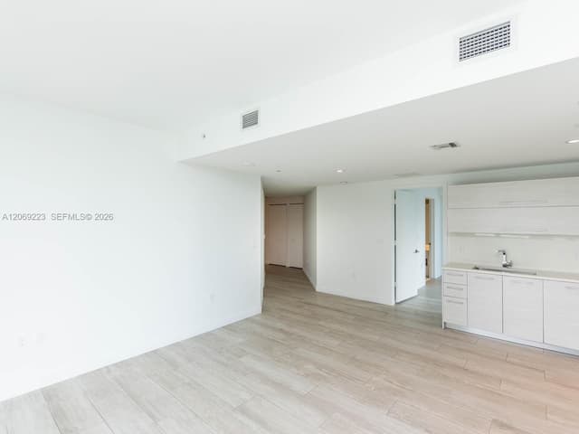 45 SW 9th St # 1201, Miami FL 33130 - Miami, FL - Photo 3