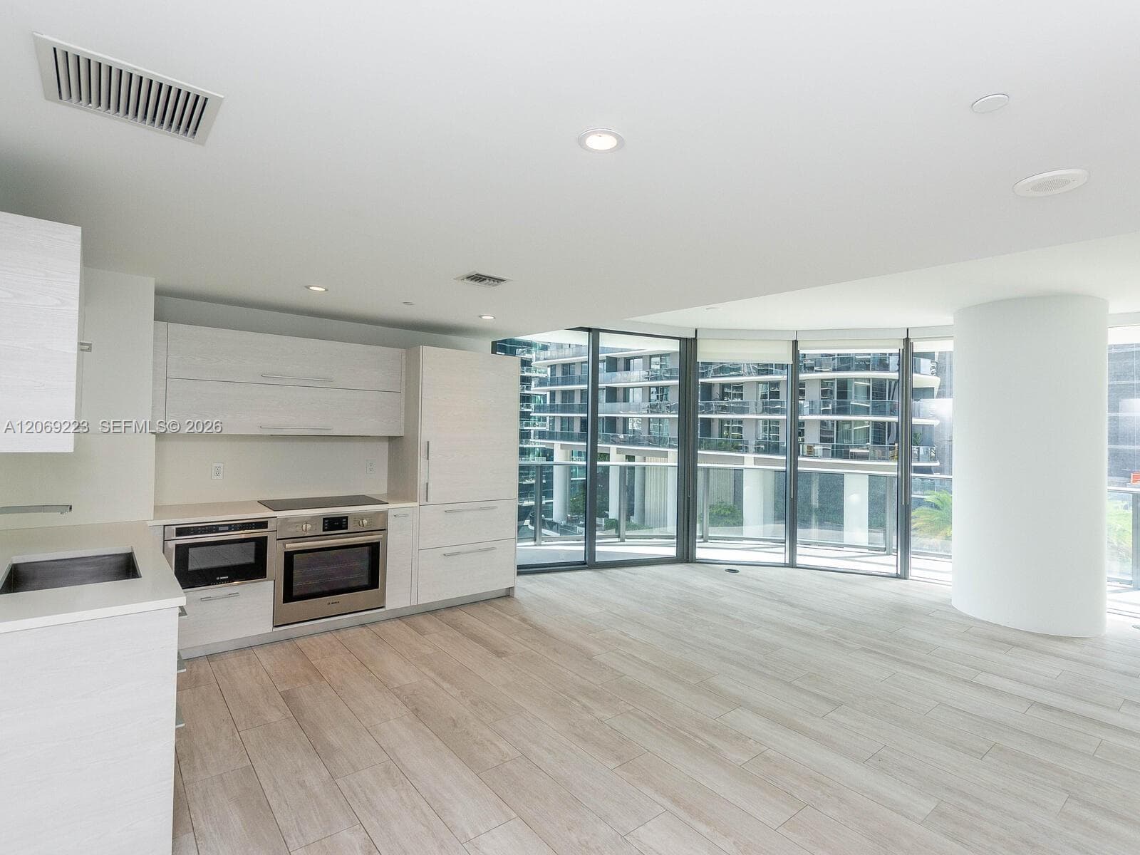 45 SW 9th St # 1201, Miami FL 33130 - Miami, FL - Photo 1