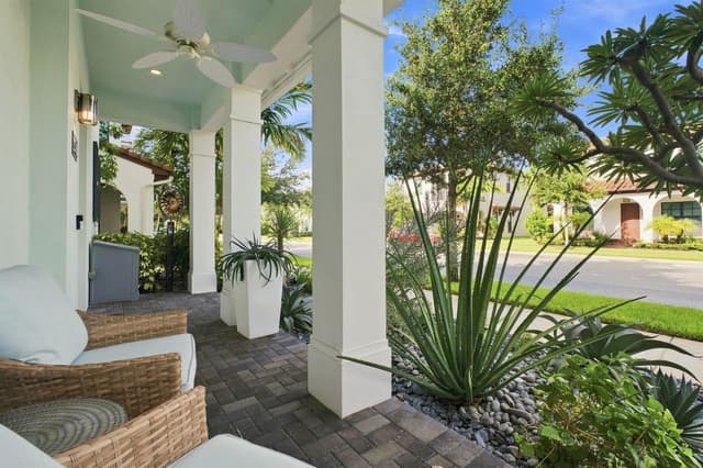 13346 Machiavelli Way, Palm Beach Gardens FL 33418 - Palm Beach Gardens, FL - Photo 3