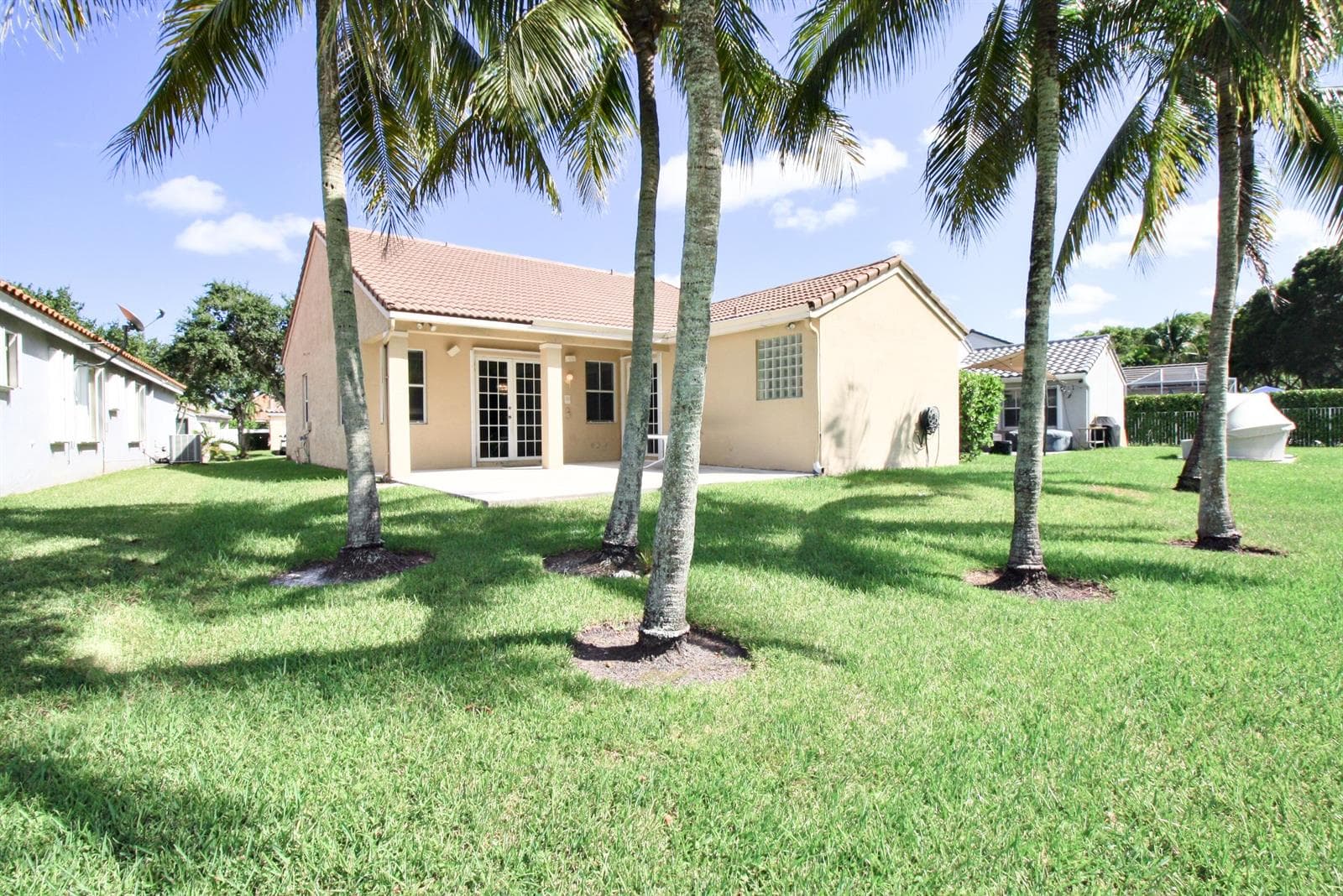 853 SAND CREEK Circle, Weston FL 33327 - Weston, FL - Photo 1