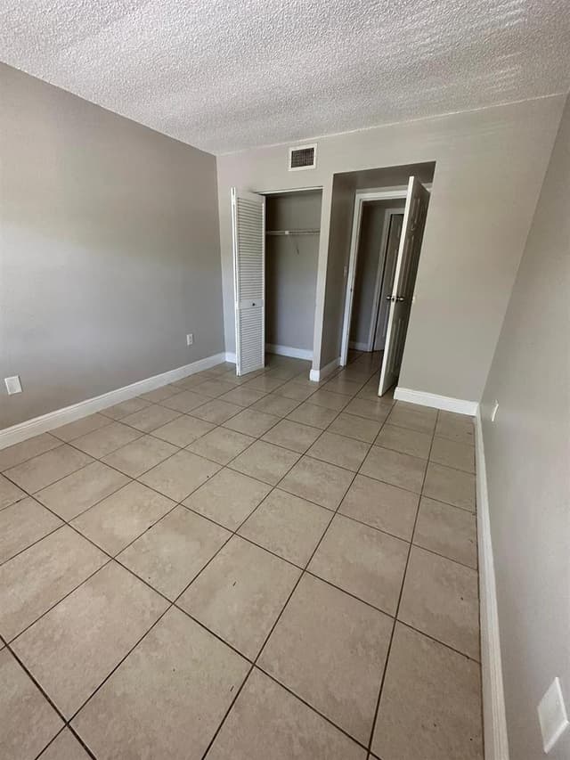 4324 NW 9TH Avenue # 2D, Deerfield Beach FL 33064 - Deerfield Beach, FL - Photo 6