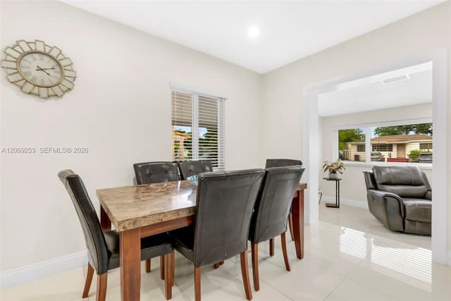 142 W 35th St, Hialeah FL 33012 - Hialeah, FL - Photo 5