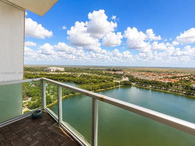 2681 N Flamingo Rd # 2705S, Sunrise FL 33323 - Sunrise, FL - Photo 5