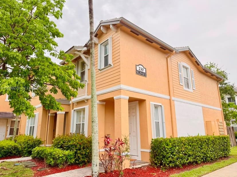230 SE 29th Ave # 12, Homestead FL 33033