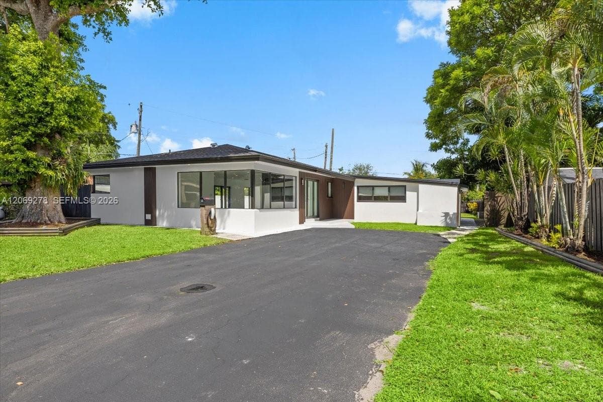 406 Lawn Acres Ct, Hollywood FL 33023 - Hollywood, FL - Photo 1