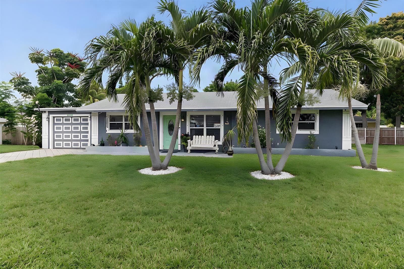 415 SW 7th Court, Boynton Beach FL 33435 - Boynton Beach, FL - Photo 1