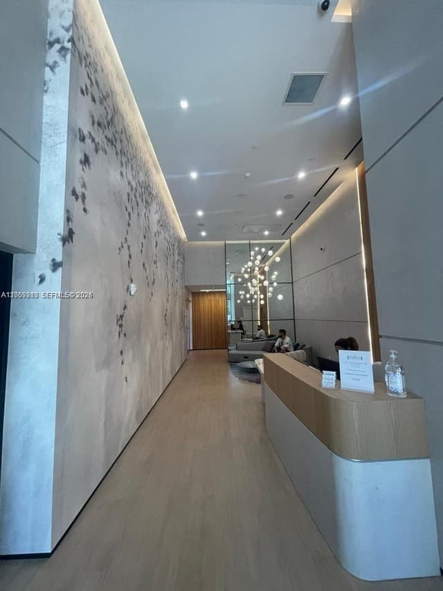 227 NE 2nd St # 1613, Miami FL 33132 - Miami, FL - Photo 5