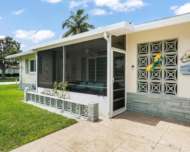 4701 NW 47th Terrace, Tamarac FL 33319 - Tamarac, FL - Photo 2