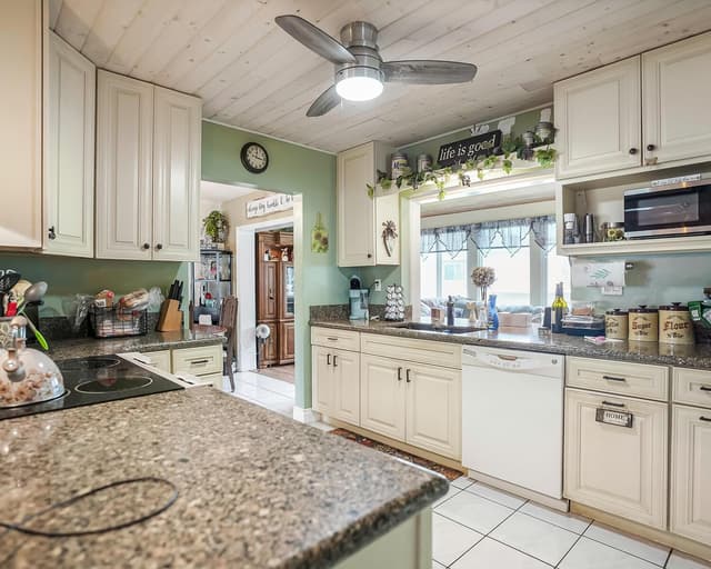 4701 NW 47th Terrace, Tamarac FL 33319 - Tamarac, FL - Photo 5