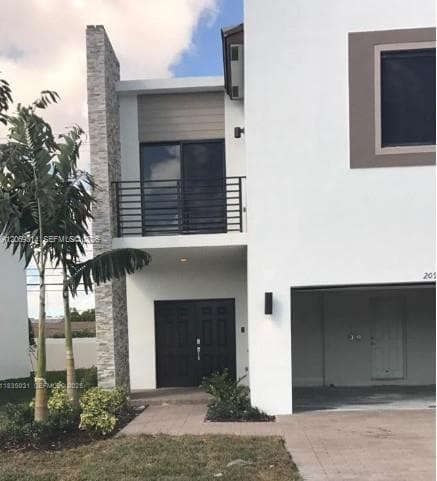 388 NE 208th Ter, Miami FL 33179 - Miami, FL - Photo 1