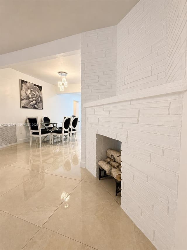 2906 Island Dr, Miramar FL 33023 - Miramar, FL - Photo 6