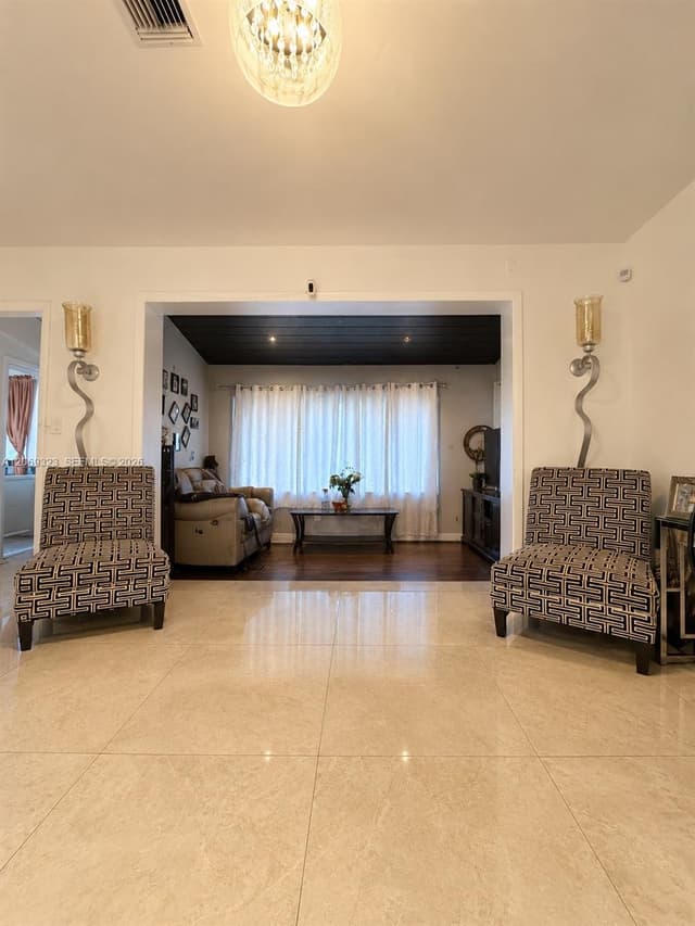 2906 Island Dr, Miramar FL 33023 - Miramar, FL - Photo 7