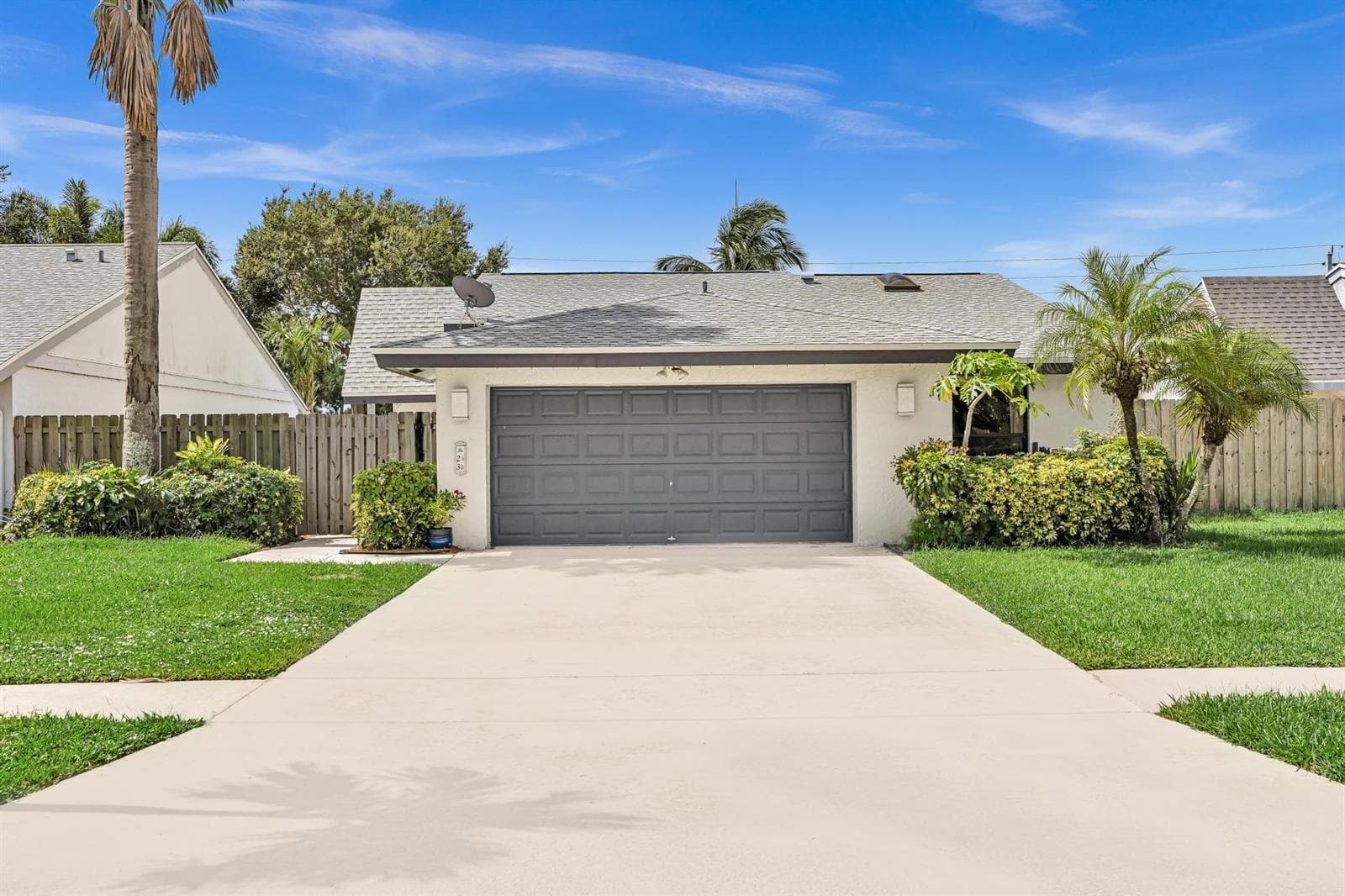 23 BAYTREE Circle, Boynton Beach FL 33436 - Boynton Beach, FL - Photo 1