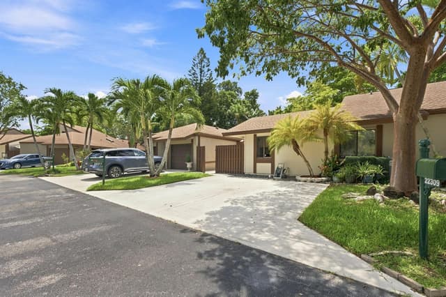 22311 WHISTLING PINES Lane, Boca Raton FL 33428 - Boca Raton, FL - Photo 4