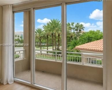 19501 W Country Club Dr # 210, Aventura FL 33180 - Aventura, FL - Photo 2