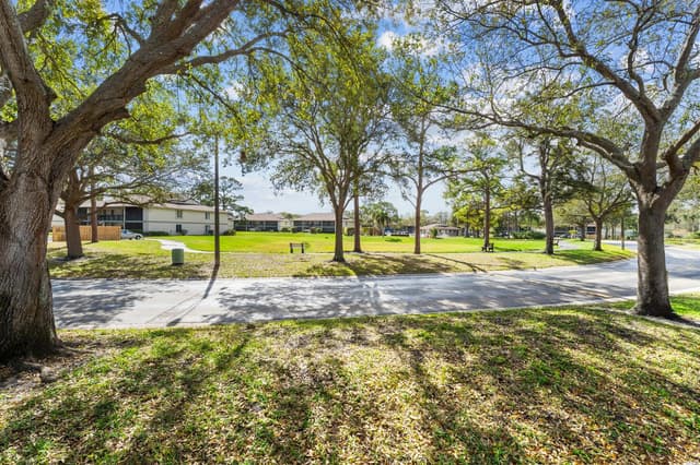 6495 E CHASEWOOD Drive E, Jupiter FL 33458 - Jupiter, FL - Photo 2