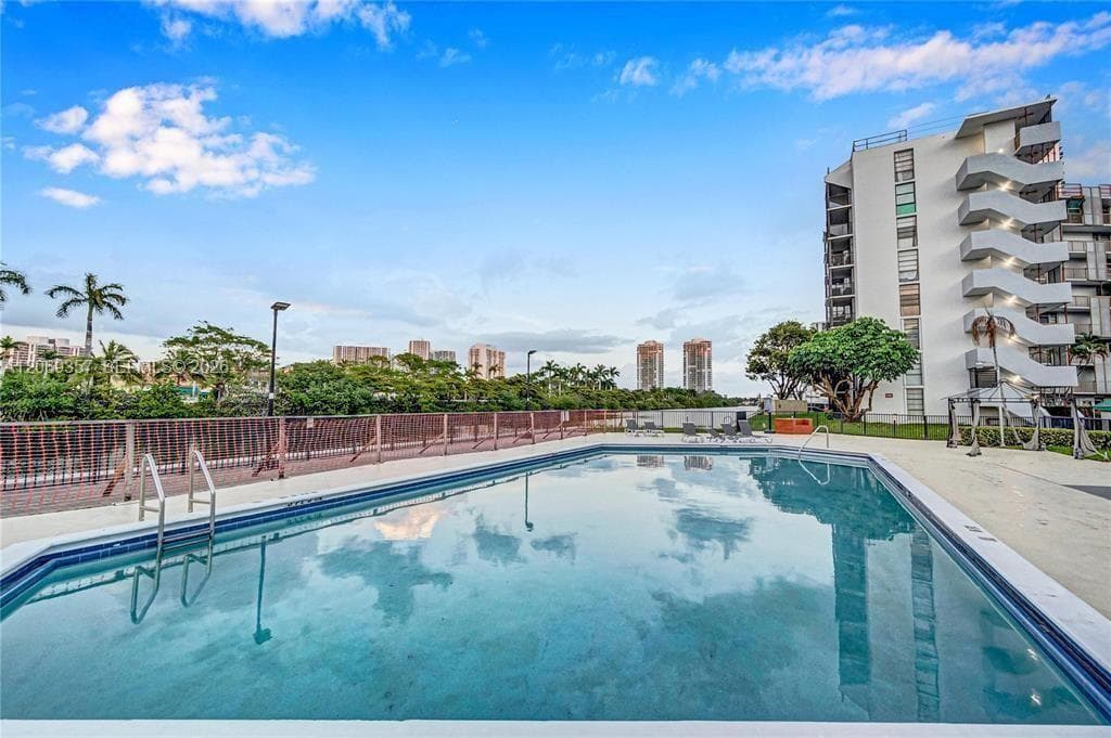 3401 N Country Club Dr # 216, Aventura FL 33180 - Aventura, FL - Photo 1