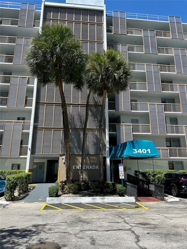 3401 N Country Club Dr # 216, Aventura FL 33180 - Aventura, FL - Photo 4