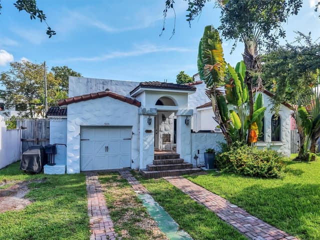 3605 SW 18th Ter, Miami FL 33145 - Miami, FL - Photo 2
