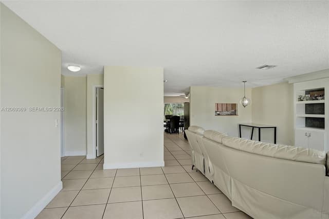 5451 Chicory Ln, Lake Worth FL 33463 - Lake Worth, FL - Photo 3