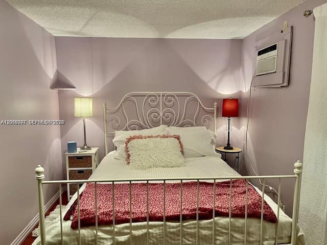 2411 Hayes St, Hollywood FL 33020 - Hollywood, FL - Photo 7
