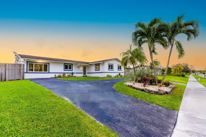 27665 SW 163rd Ave, Homestead FL 33031