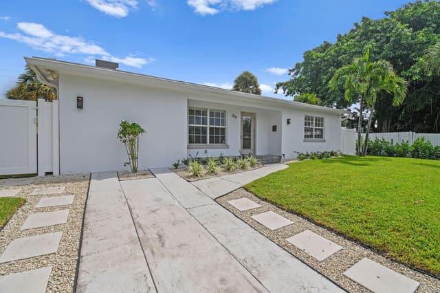 319 29th Street, West Palm Beach FL 33407 - West Palm Beach, FL - Photo 3